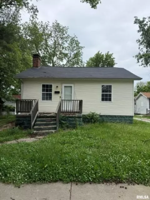 1252 E Whitmer St, Decatur, IL 62521