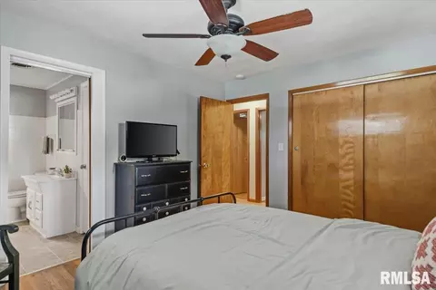 Bedroom - 3300 S 2nd St, Springfield, IL 62703 photo 3 of 7