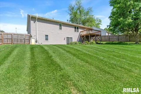 Exterior - 45 Royal Rd, Springfield, IL 62702 photo 5 of 7