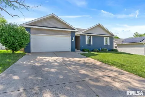 Exterior - 45 Royal Rd, Springfield, IL 62702 photo 2 of 7