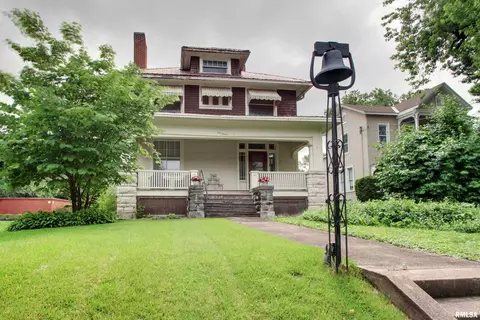 215 S 16th St, Quincy, IL 62301