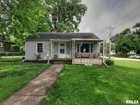 1431 N 6th St, Quincy, IL 62301