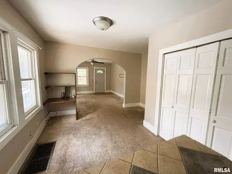 Living - 2336 S 11th St, Springfield, IL 62702 photo 2 of 2