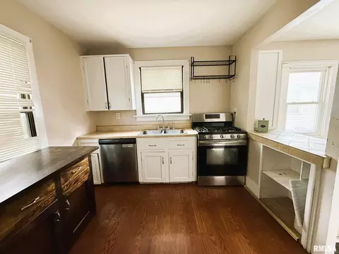 Kitchen - 2336 S 11th St, Springfield, IL 62702 photo 1 of 1