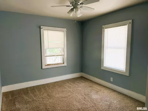 Bedroom - 2336 S 11th St, Springfield, IL 62702 photo 1 of 4