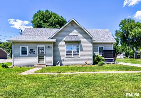 400 E Lincoln Ave, Edinburg, IL 62531