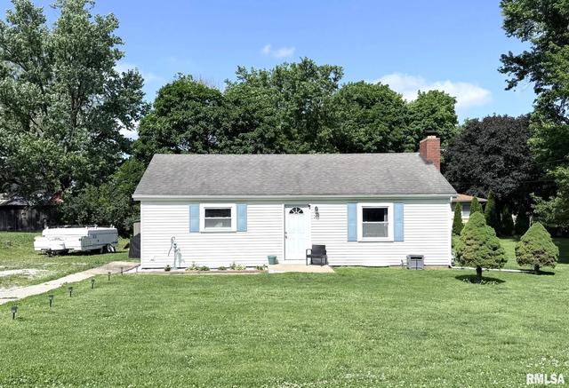 201 S Olin St, Altona, IL 61414