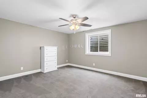 Bedroom - 4821 Key West Ln, Springfield, IL 62711 photo 9 of 10