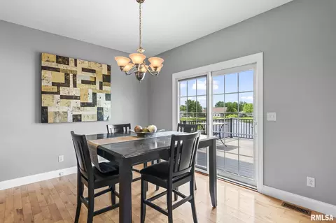 Dining - 4821 Key West Ln, Springfield, IL 62711 photo 3 of 3