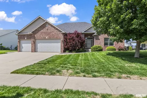 Exterior - 4821 Key West Ln, Springfield, IL 62711 photo 3 of 14
