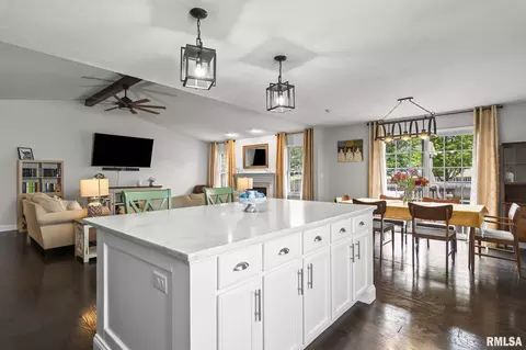Kitchen - 2413 Gander Rd, Springfield, IL 62711 photo 2 of 5