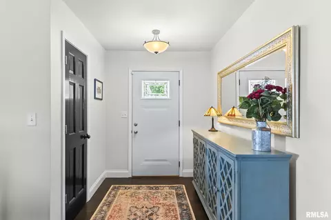 Entry Way - 2413 Gander Rd, Springfield, IL 62711 photo 1 of 2
