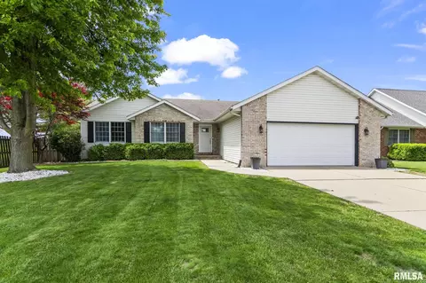 Exterior - 2413 Gander Rd, Springfield, IL 62711 photo 2 of 9