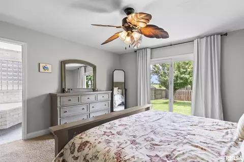 Bedroom - 2413 Gander Rd, Springfield, IL 62711 photo 3 of 8