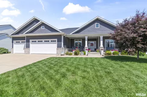 2004 Bent Creek Rd, Springfield, IL 62711