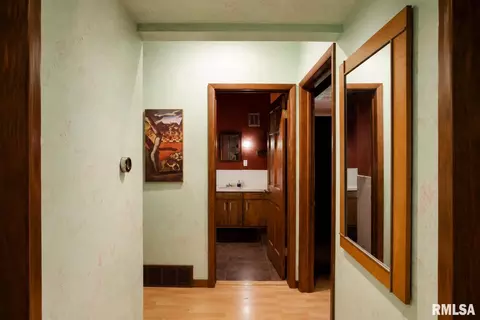 Entry Way - 7750 Pine Bluff Rd, Morris, IL 60450 photo 3 of 3