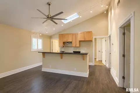 Living - 7750 Pine Bluff Rd, Morris, IL 60450 photo 3 of 3