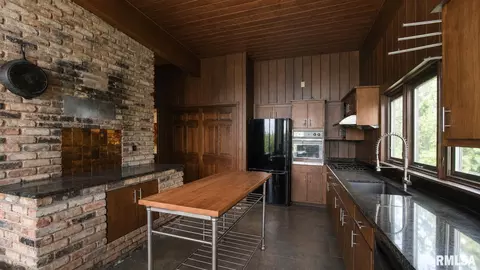 Kitchen - 7750 Pine Bluff Rd, Morris, IL 60450 photo 1 of 1