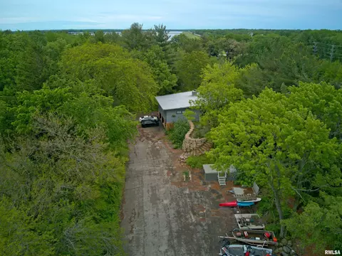 Exterior - 7750 Pine Bluff Rd, Morris, IL 60450 photo 1 of 6