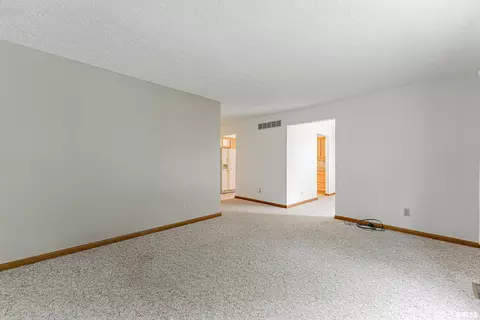 Living - 408 S Eastern Ave, Minier, IL 61759 photo 2 of 3