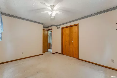 Bedroom - 408 S Eastern Ave, Minier, IL 61759 photo 4 of 7