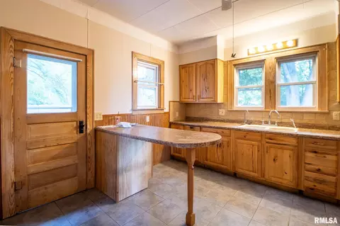 Kitchen - 300 N Harshbarger St, Abingdon, IL 61410 photo 1 of 2