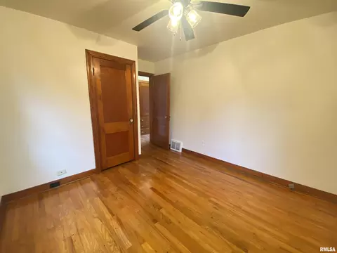 Bedroom - 3236 S 5th St, Springfield, IL 62703 photo 1 of 6