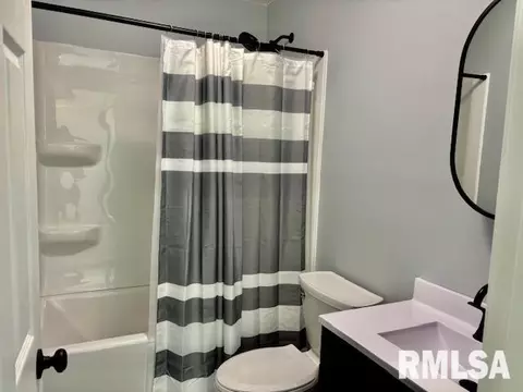 3076 Louise Ln, Springfield, IL 62702 photo 8