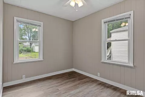 Bedroom - 3144 S 5th St, Springfield, IL 62703 photo 4 of 4