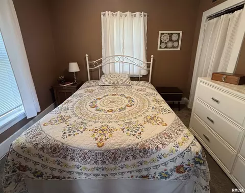 Bedroom - 209 W C St, Alpha, IL 61413 photo 1 of 2