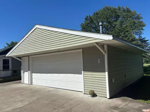 Other - 209 W C St, Alpha, IL 61413 photo 3 of 7