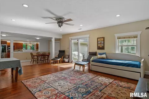 Entry Way - 3104 S 3rd St, Springfield, IL 62703 photo 1 of 2