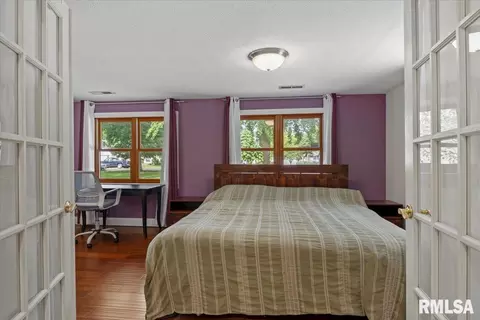 Bedroom - 3104 S 3rd St, Springfield, IL 62703 photo 1 of 2