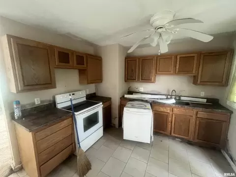 2335 Ramsey Ave, Springfield, IL 62702 photo 6
