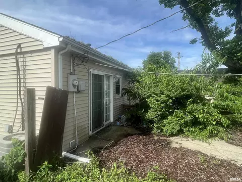 2335 Ramsey Ave, Springfield, IL 62702 photo 4