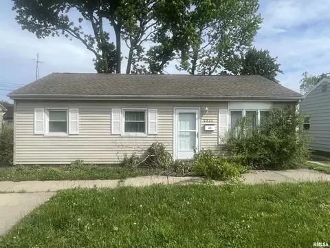 2335 Ramsey Ave, Springfield, IL 62702