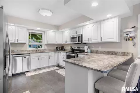 Other - 6808 Ninebark Dr, Springfield, IL 62712 photo 5 of 15