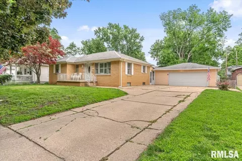 Exterior - 2424 Holmes Ave, Springfield, IL 62704 photo 1 of 9