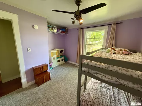 Bedroom - 27 Circle Dr, Springfield, IL 62703 photo 6 of 10