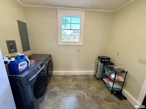 Other - 27 Circle Dr, Springfield, IL 62703 photo 2 of 4