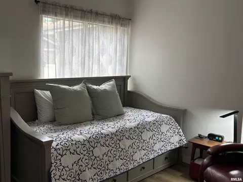 Bedroom - 67 Trailridge Ln, Springfield, IL 62704 photo 6 of 6