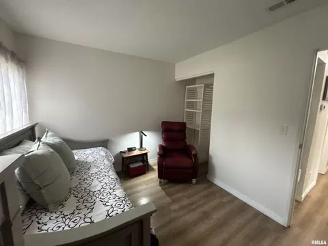 Bedroom - 67 Trailridge Ln, Springfield, IL 62704 photo 5 of 6