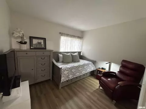Bedroom - 67 Trailridge Ln, Springfield, IL 62704 photo 2 of 6