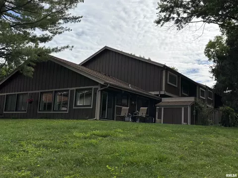 Exterior - 67 Trailridge Ln, Springfield, IL 62704 photo 8 of 14