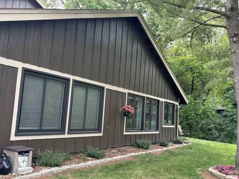 Exterior - 67 Trailridge Ln, Springfield, IL 62704 photo 9 of 14