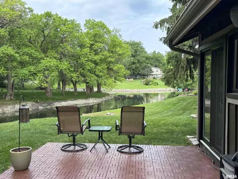 Exterior - 67 Trailridge Ln, Springfield, IL 62704 photo 3 of 14