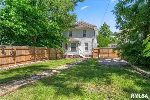 Exterior - 2509 S 10th St, Springfield, IL 62703 photo 3 of 6