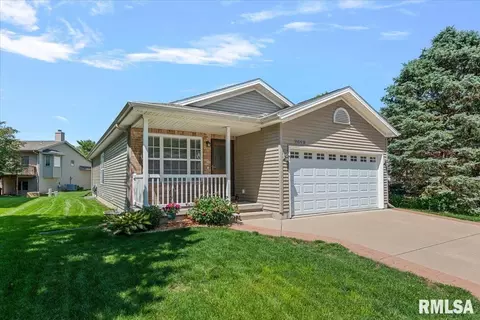 Exterior - 2613 Tahoe Dr, Springfield, IL 62707 photo 2 of 8