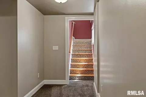 Entry Way - 2613 Tahoe Dr, Springfield, IL 62707 photo 5 of 5