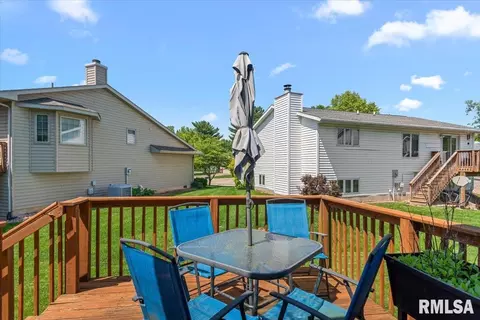 Exterior - 2613 Tahoe Dr, Springfield, IL 62707 photo 4 of 8
